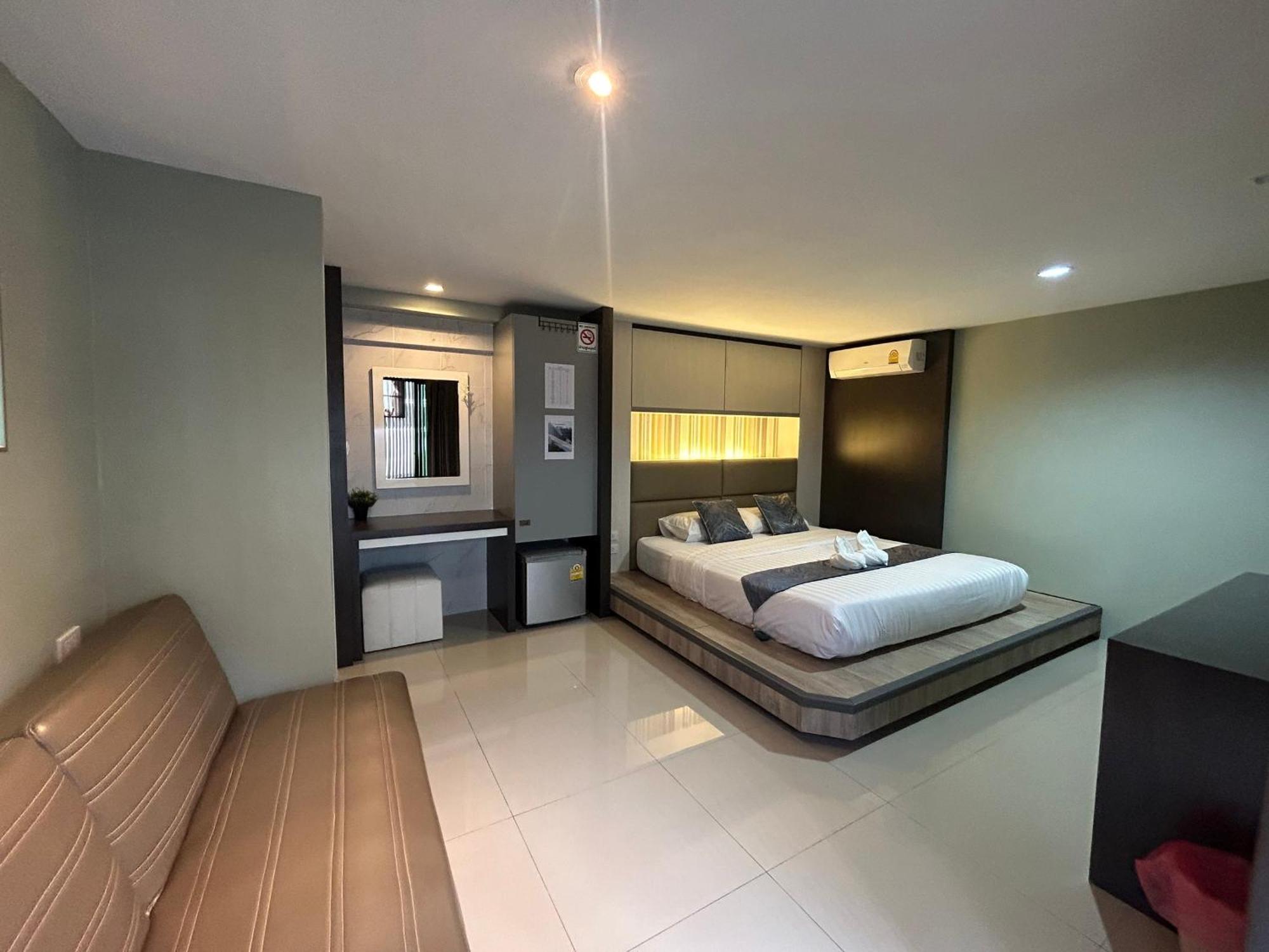 Cherilynn Holmes At Hatyai Hat Yai Exterior foto